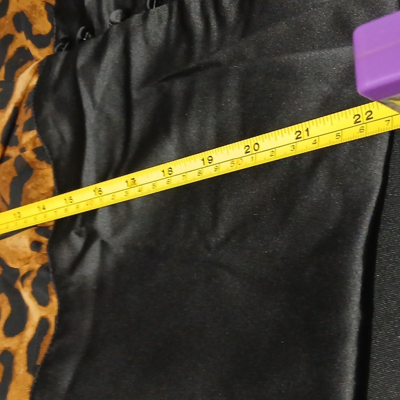 Women’s Black and Brown Combo Top NWT - Picture 6 of 6